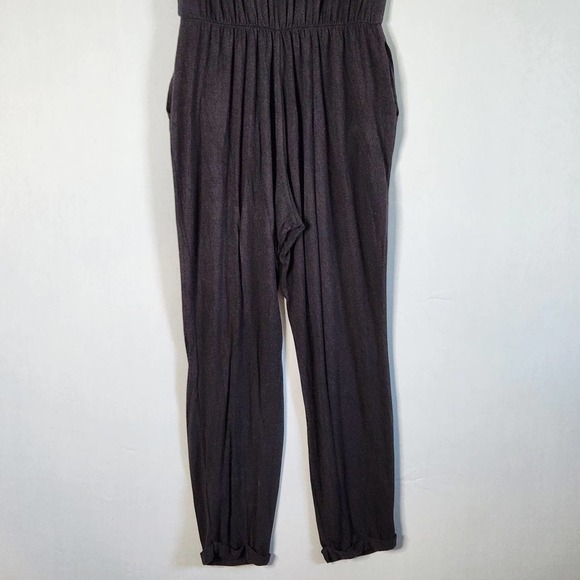 Michael Stars Black Jersey Jumpsuit XS Short Sleeves V Neck Cuffed Elastic Waist - Picture 8 of 9